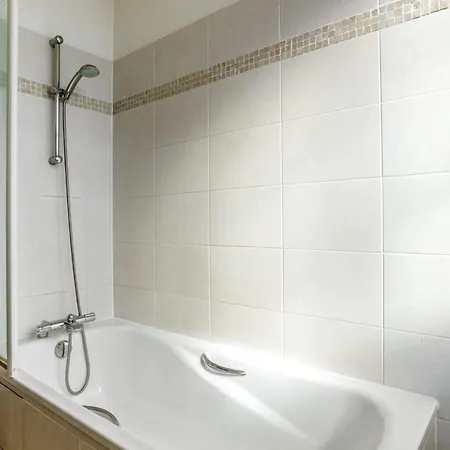 Charming Flat Near The Chateau De - Welkeys דירה ורסאי